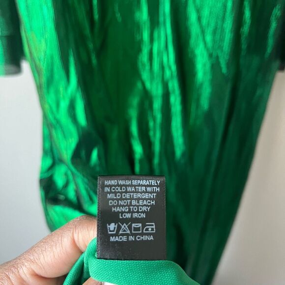 NEW Tuckernuck Dress Emerald Green Lillith Lurex Crinkle Midi Dress Size M‎ - Picture 9 of 10